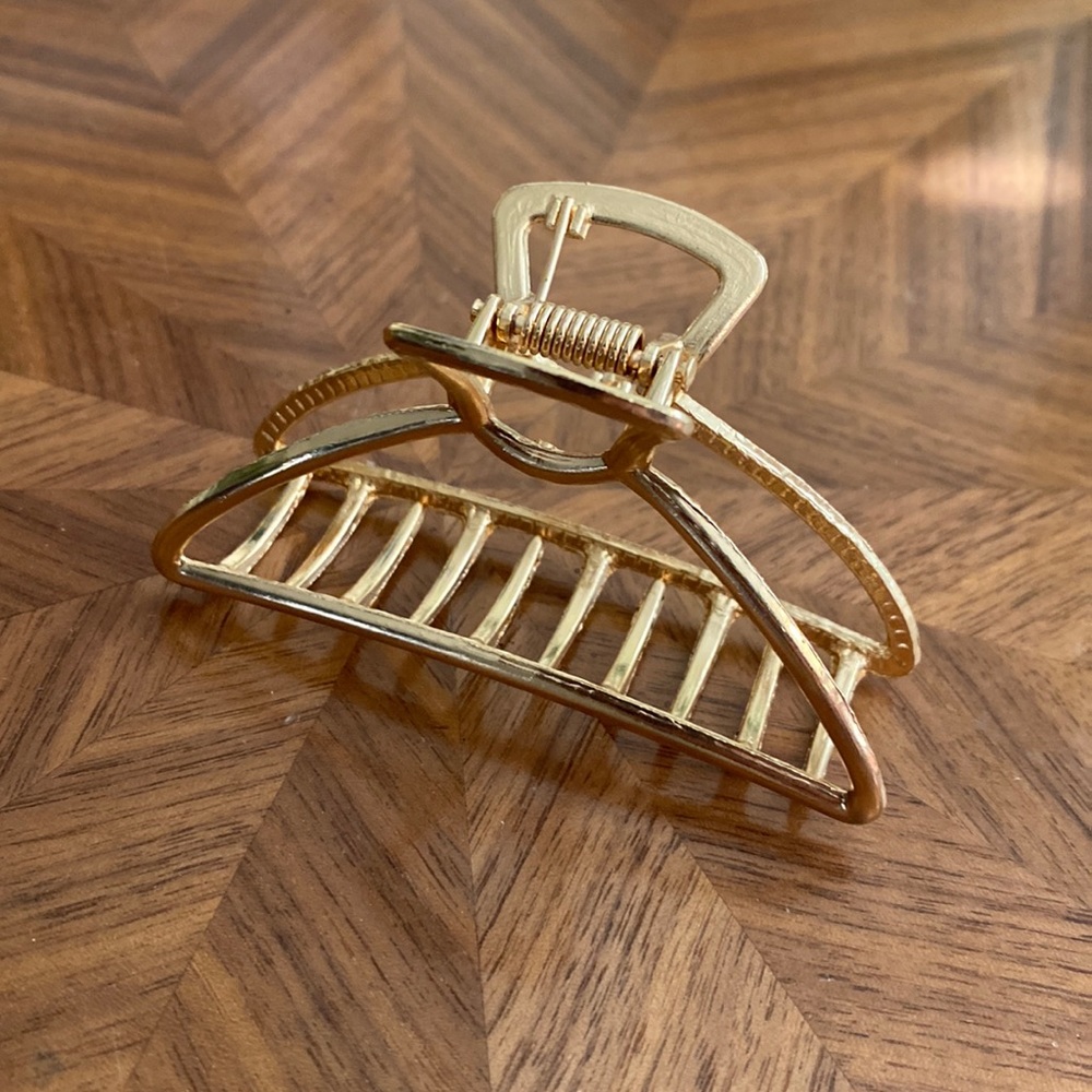 Gold claw clip